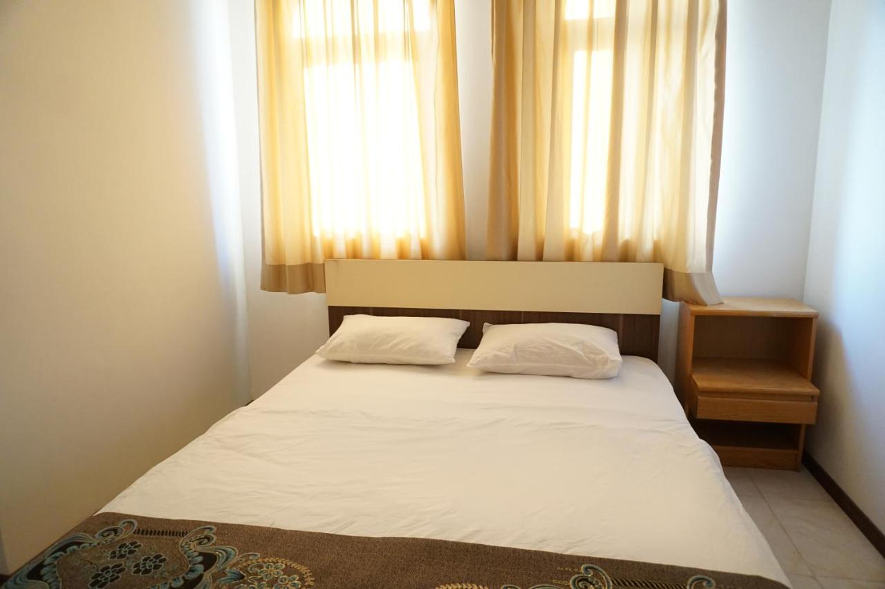 White Horse Hotel バクー エクステリア 写真